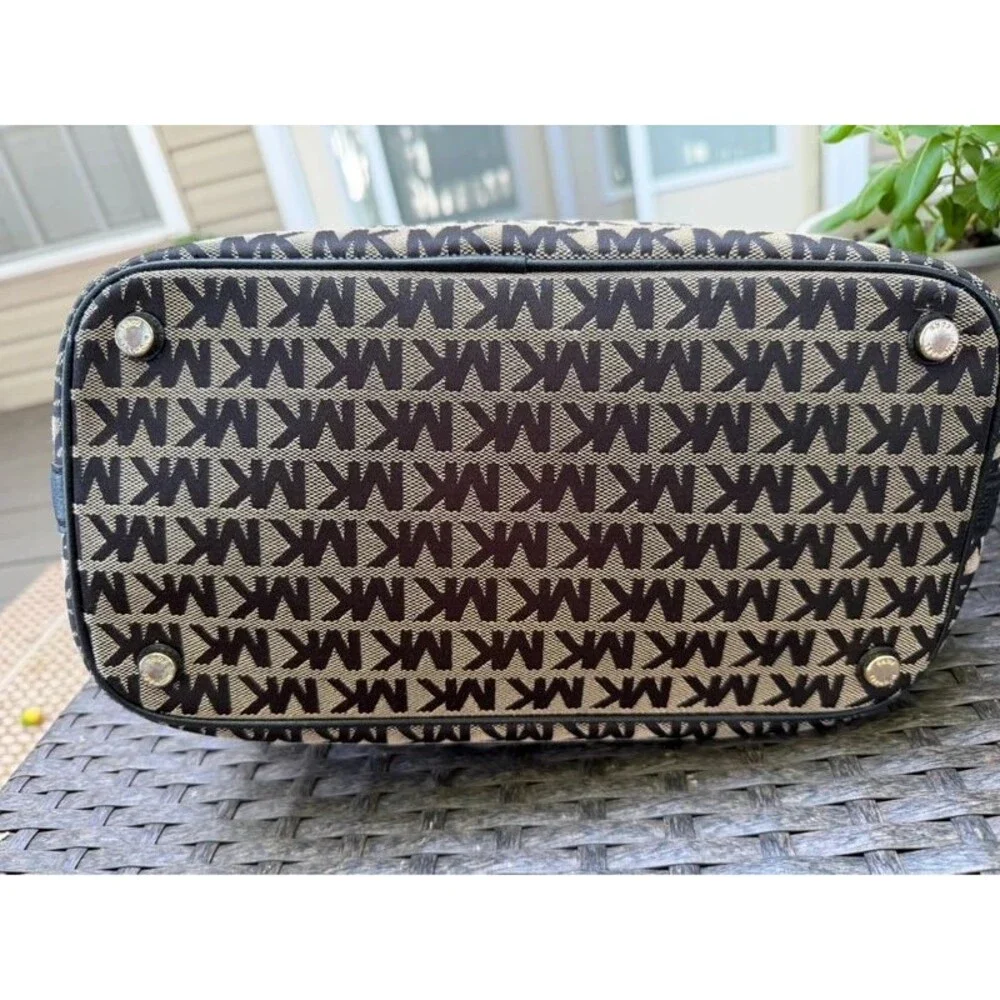 Michael Kors Signature Jacquard Tote Bag - Black & Beige